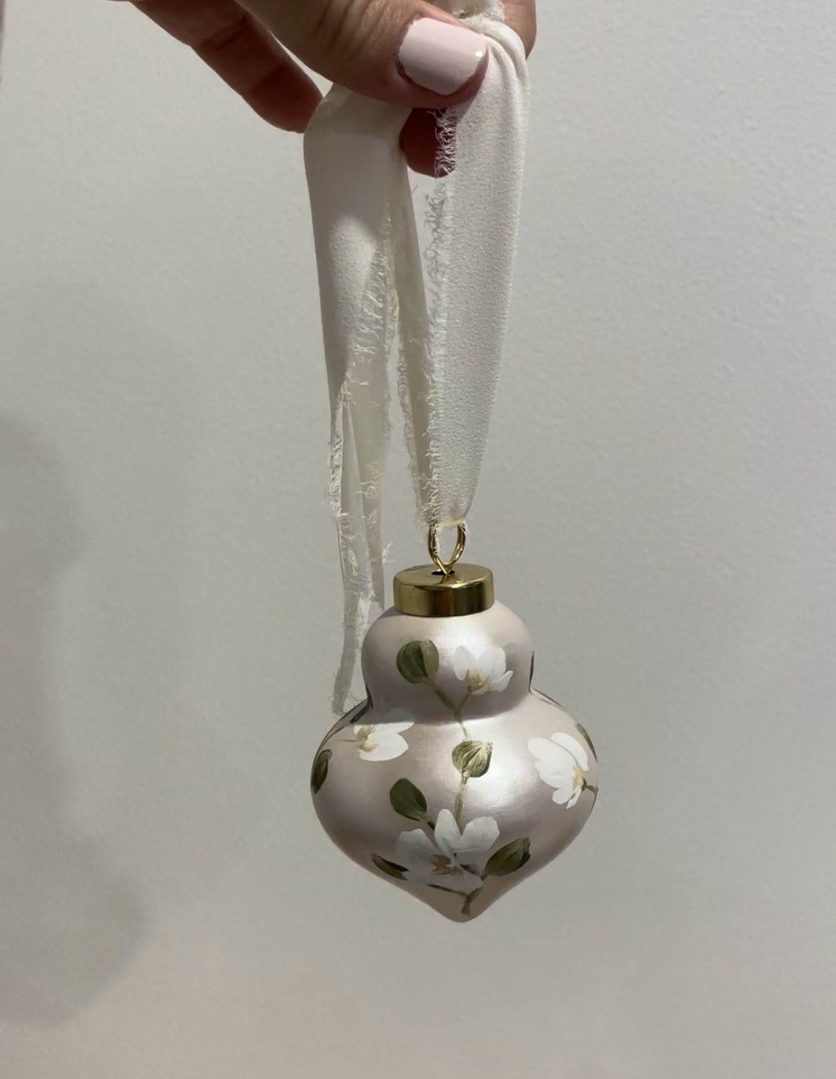 Christmas Ornament V - White Pearl