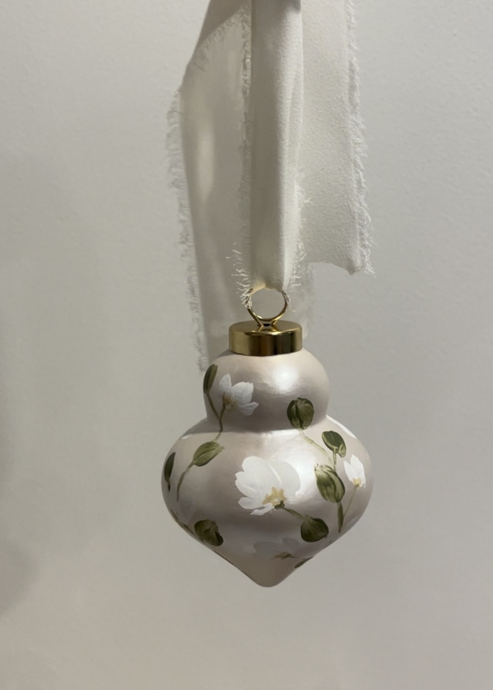 Christmas Ornament V - White Pearl - Image 3
